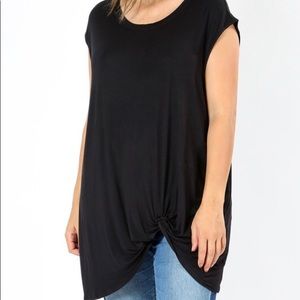 🖤Plus Size Twist Hem T🖤